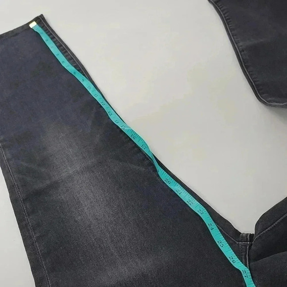 FRYE WOMEN Sienna Cropped Skinny Jean - Picture 14 of 16